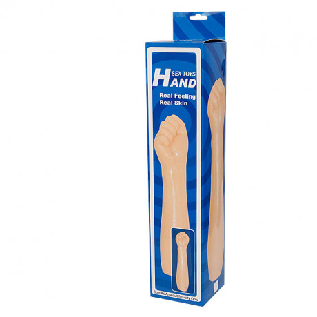 Кулак для фистинга телесного цвета в натуральную величину