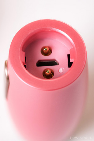 Перезаряжаемый вибратор с двумя сменными насадками Le Stelle PERKS SERIES EX-3