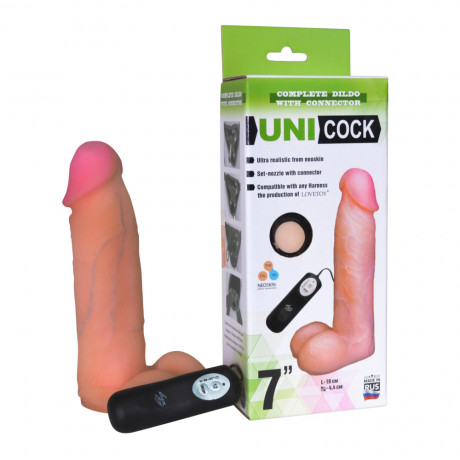 Насадка-страпон диаметром 4,5 см с вибрацией