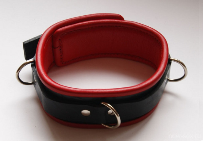 Ошейник средний (подшитый, с подкладкой) черно-красный