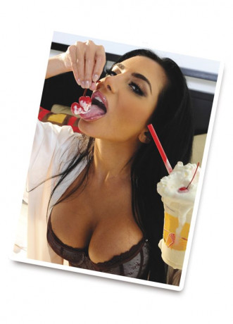 Девушка кукла для интимных встреч