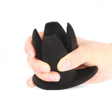 Анальный тоннель расширитель с четырьмя лепестками