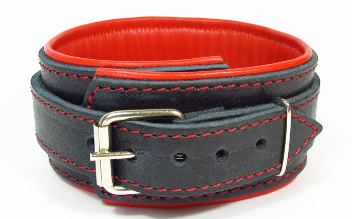 Ошейник из натуральной кожи с контрастной подкладкой