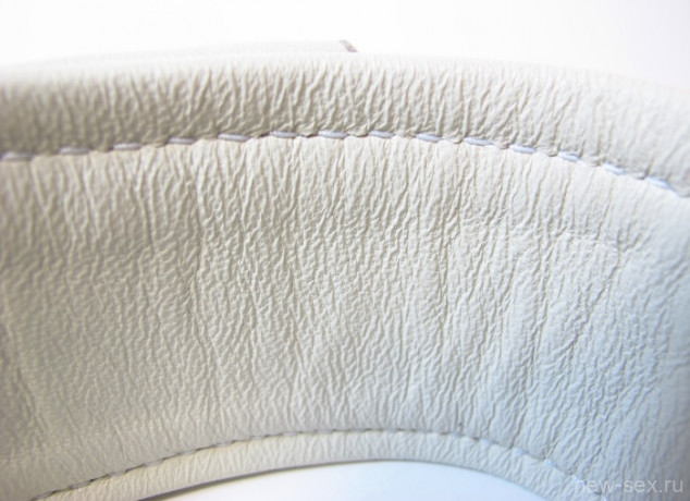 Ошейник из натуральной кожи с контрастной подкладкой