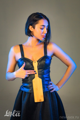 Жесткая БДСМ шлепалка из бамбука Party Hard Perky