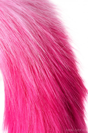 Анальная втулка с бело-розовым хвостом Metal by TOYFA