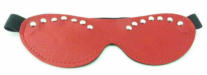 Маска из кожи декорированная заклепками