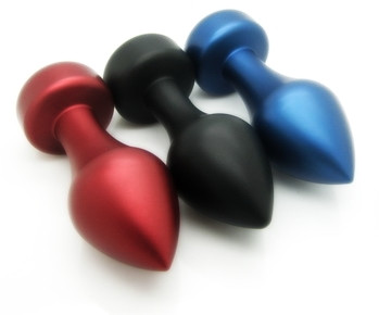 Плаг синий, украшенный стразом