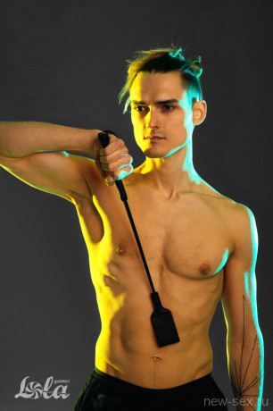 Легкий и гибкий черный стек для БДСМ игр Party Hard Savage