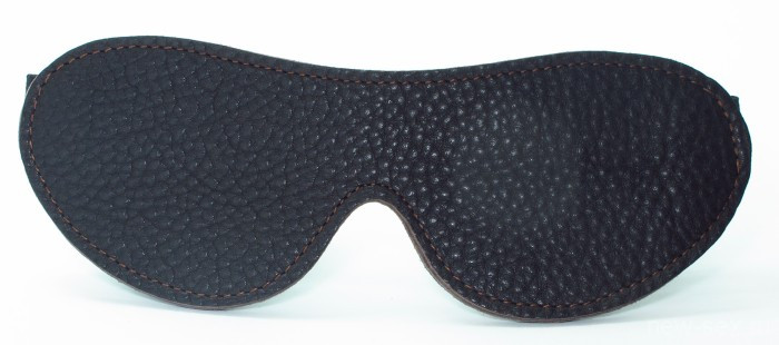Маска на глаза из натуральной кожи двухсторонняя