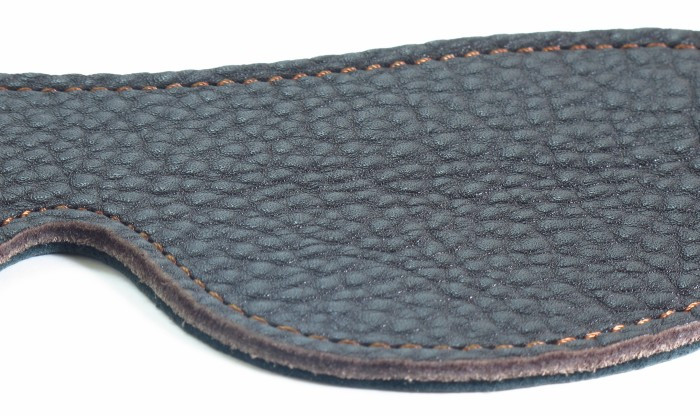 Маска на глаза из натуральной кожи двухсторонняя