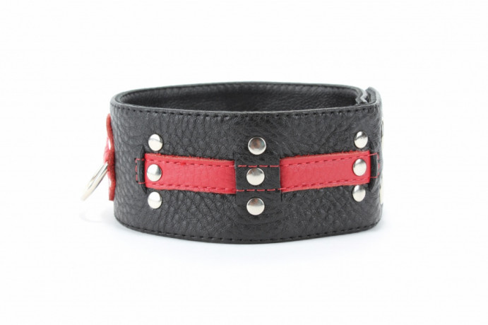 Стильный черно-красный ошейник из качественной мягкой кожи
