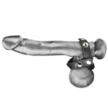 Кольцо на пенис с разделителем мошонки из кожи на клепках T-STYLE COCK RING