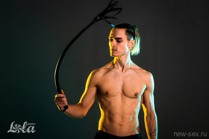 Черный плетеный кнут для БДСМ игр Party Hard Bossy