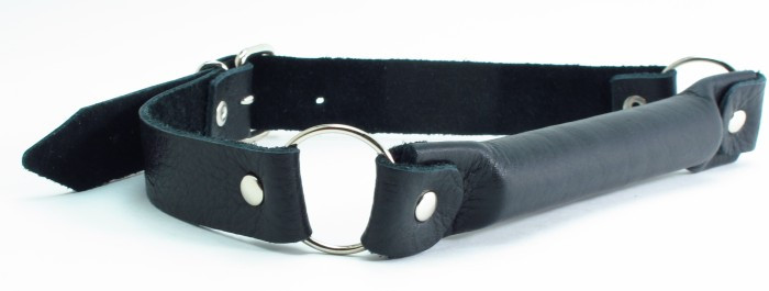 Кляп трензель из кожи