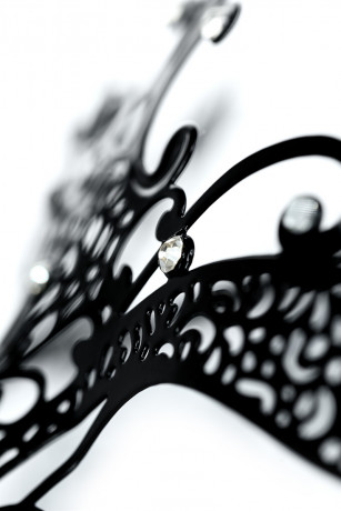 Изящная и легкая металлическая маска черного цвета TOYFA Theatre