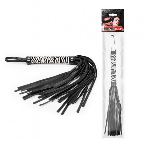 Изящная плеть из длинных хвостов и удобной декорированной рукоятки