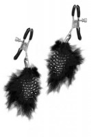 Черные зажимы на соски с украшением из меха
