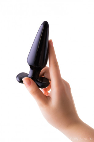 Анальная пробка из черного стекла с гладкой поверхностью Sexus Glass