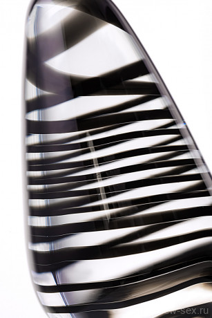 Прозрачно-черный анальный стимулятор из закаленного стекла Sexus Glass