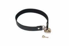 Тонкий черный ошейник с замком-сердечком Party Hard Utopia
