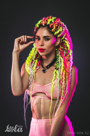 Тонкий черный ошейник с замком-сердечком Party Hard Utopia