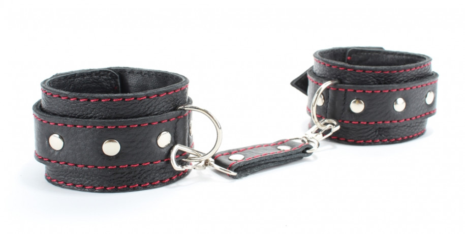 Кожаные оковы