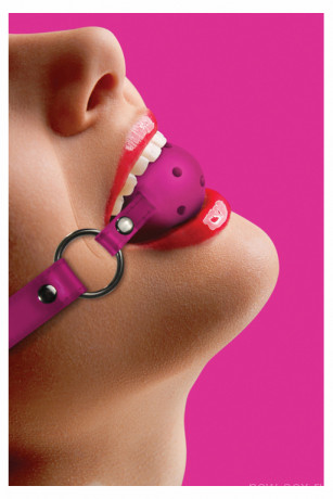 Кляп-шарик из прочного и гигиеничного пластика с ремешками из высококачественной кожи Gag Ball Ouch